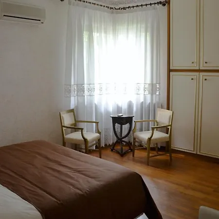 לינה וארוחת בוקר La Casa Di Enrico