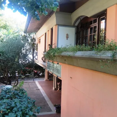 La Casa Di Enrico 4*